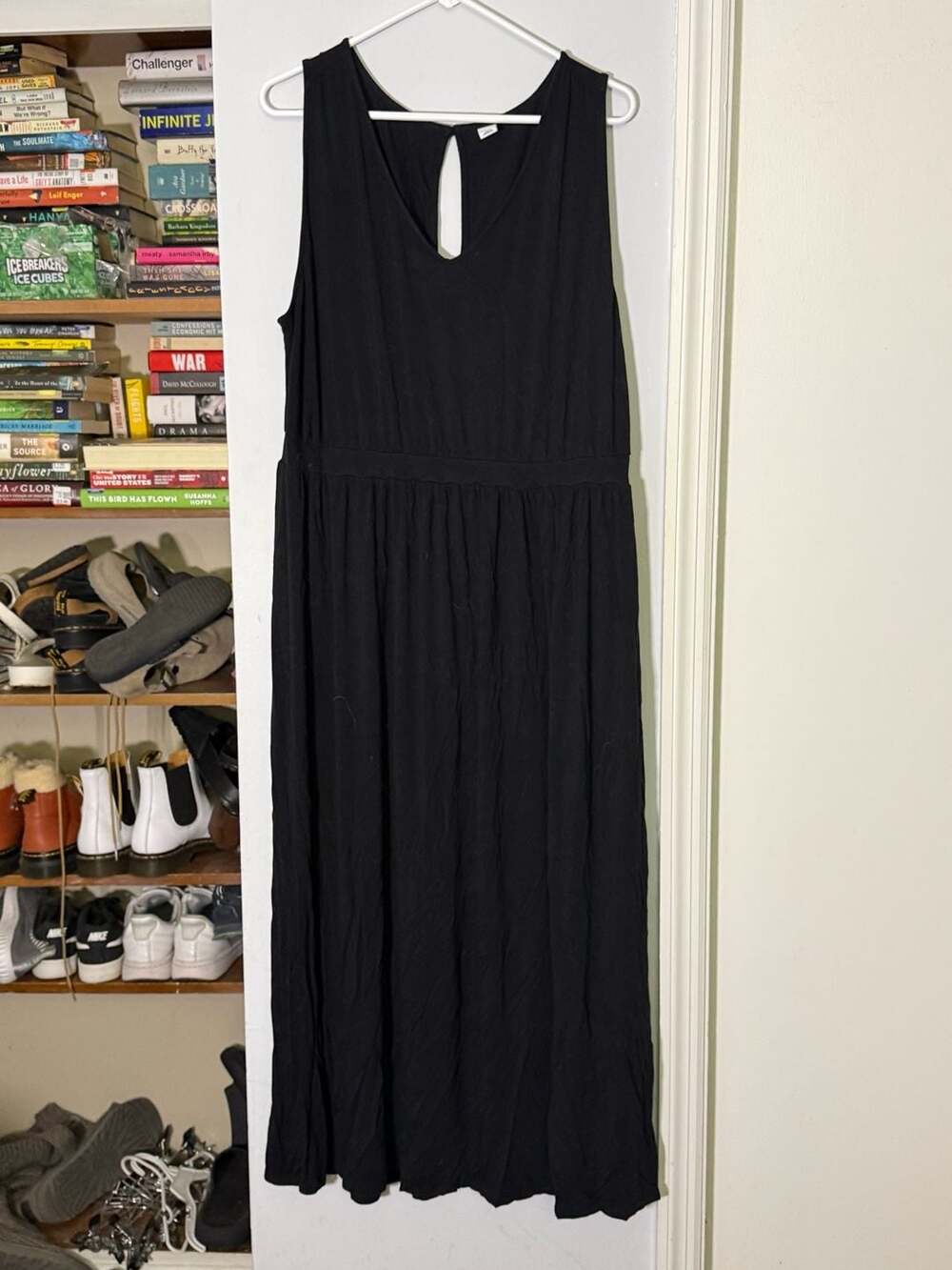 Old Navy Plus Size Black Sleeveless Keyhole Waist-Defined Maxi Dress 2X